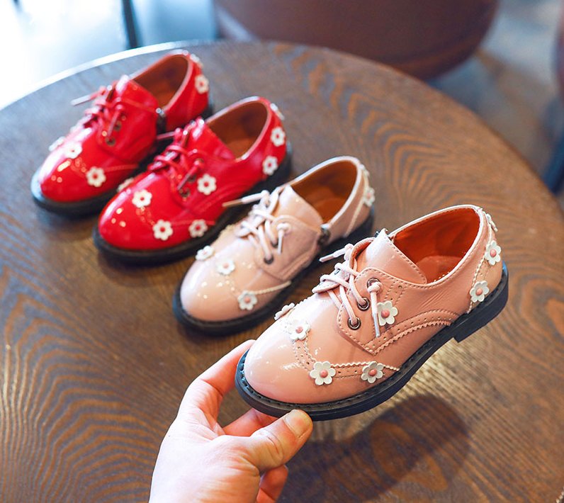 Little White Flower Leather Shoe for Girls - Image 2